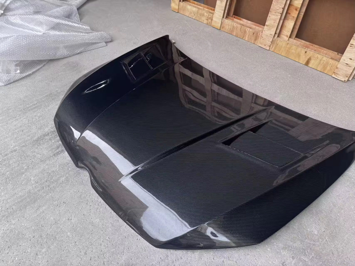 Real Carbon Fiber Hood for VW Golf 7 / 7.5