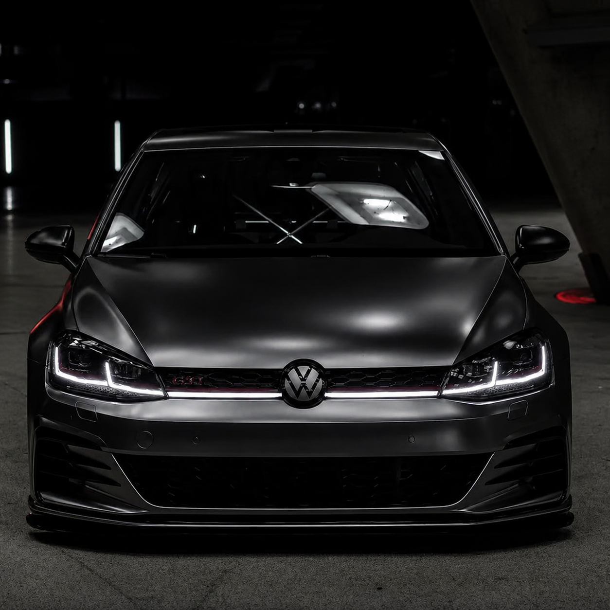Front Grille Dynamic LED Strip Golf 6 / 7 / 7.5