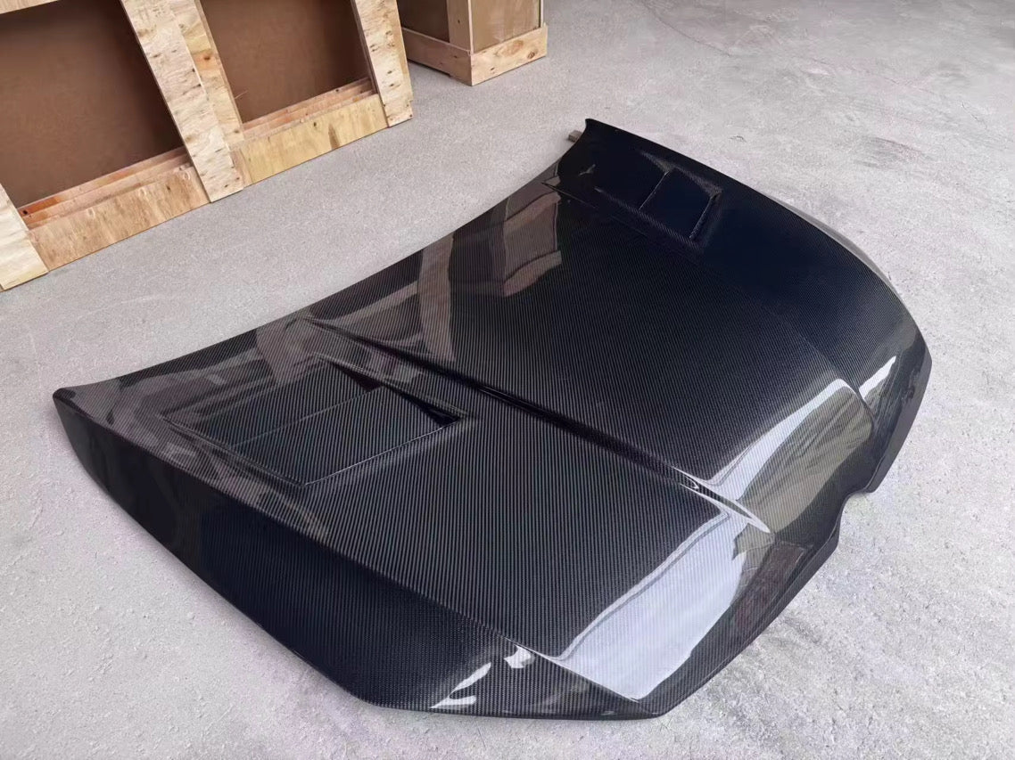 Real Carbon Fiber Hood for VW Golf 7 / 7.5