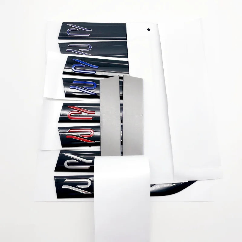 Fender Side Emblem Set – Gloss Black | VW R