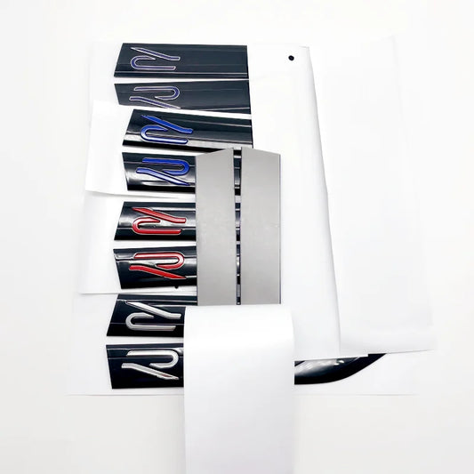 Fender Side Emblem Set – Gloss Black | VW R