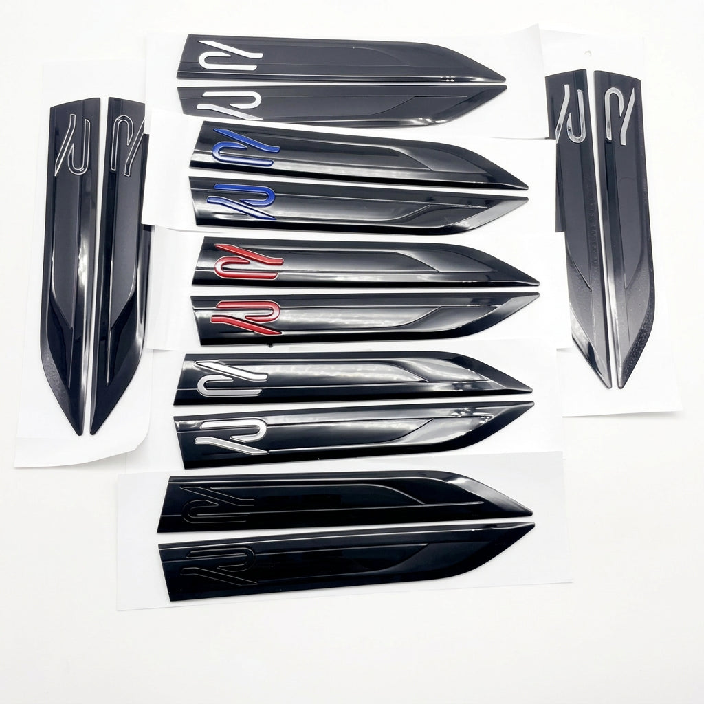 Fender Side Emblem Set – Gloss Black | VW R